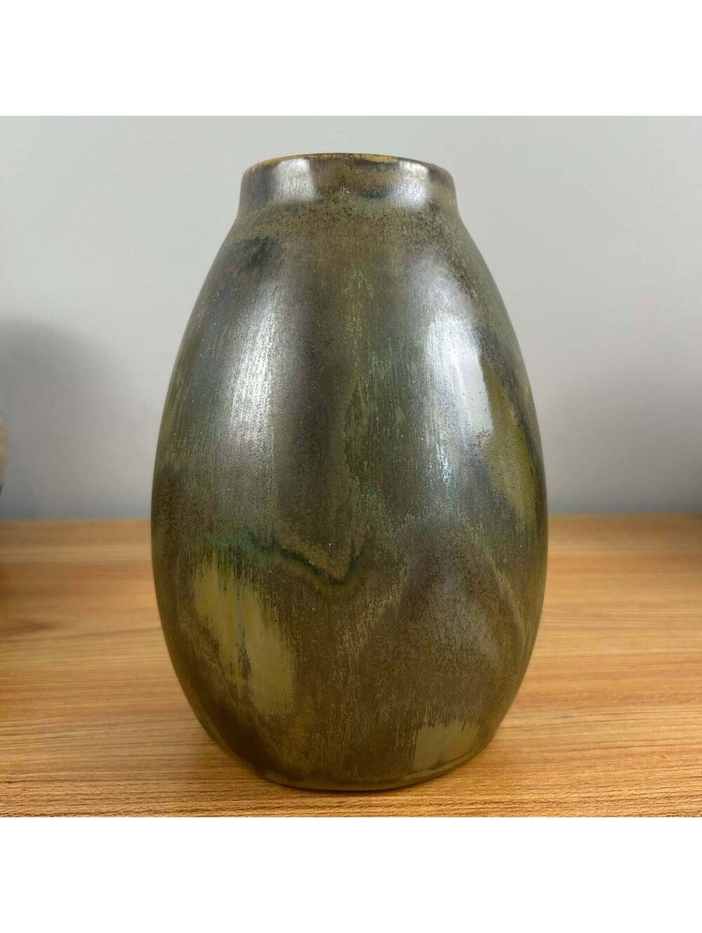 Red Wing Nokomis 1930s Vintage Art Pottery Olive Green Brown Ceramic Vase 206